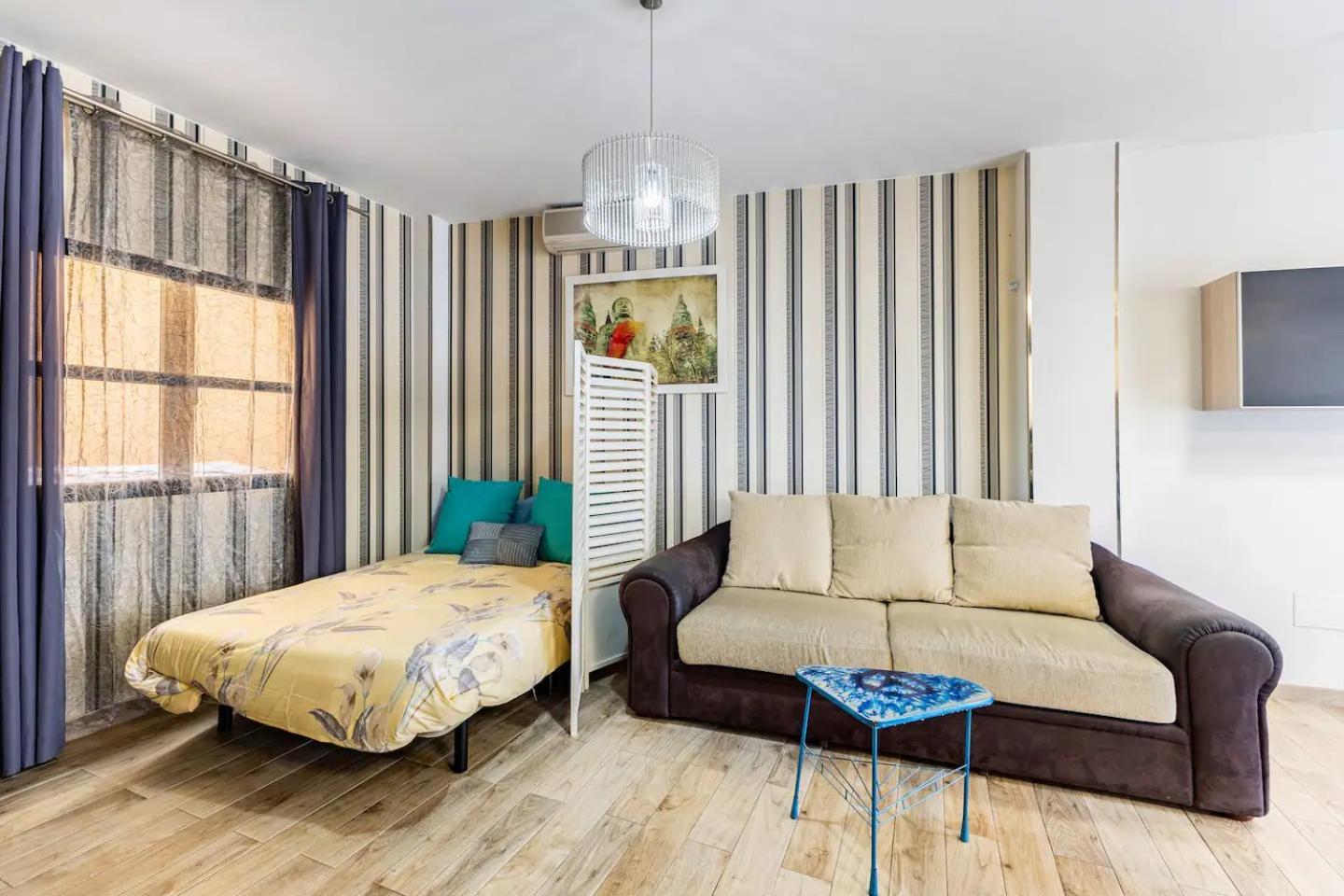 El Nido De La Cigueena Apartment อัลกาลาเดเอนาเรส ภายนอก รูปภาพ